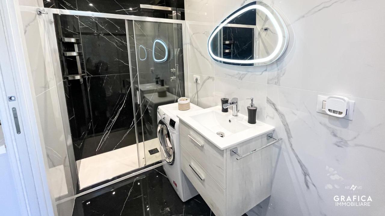 Ameli Home Luxury Apartment Taranto Eksteriør bilde